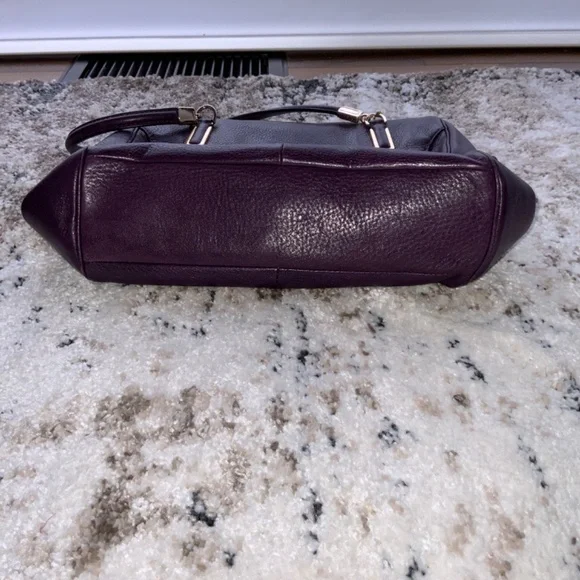 Authentic Purple leather  Coach handbag - Picture 7 of 7